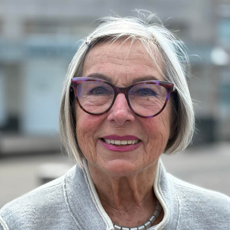  Edda Sloma